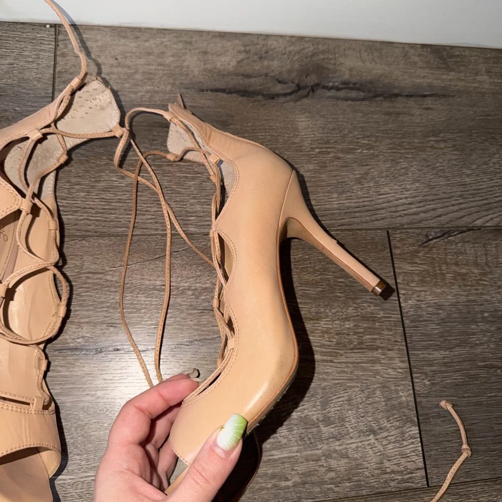 Vince Camuto Lace-Up Peep Toe Heels in Nude Size 8